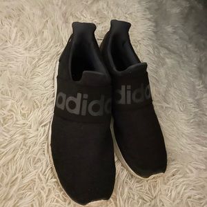 Adidas shoes, black shoes, worn 5 times, buy them